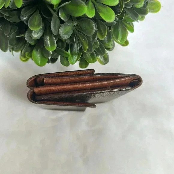 Louis Vuitton Elise Wallet Monogram Canvas - Picture 9 of 11